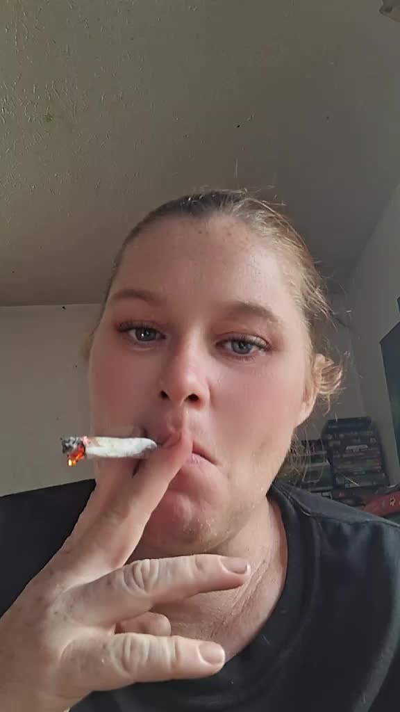 @sheryllgannon493 hell b****