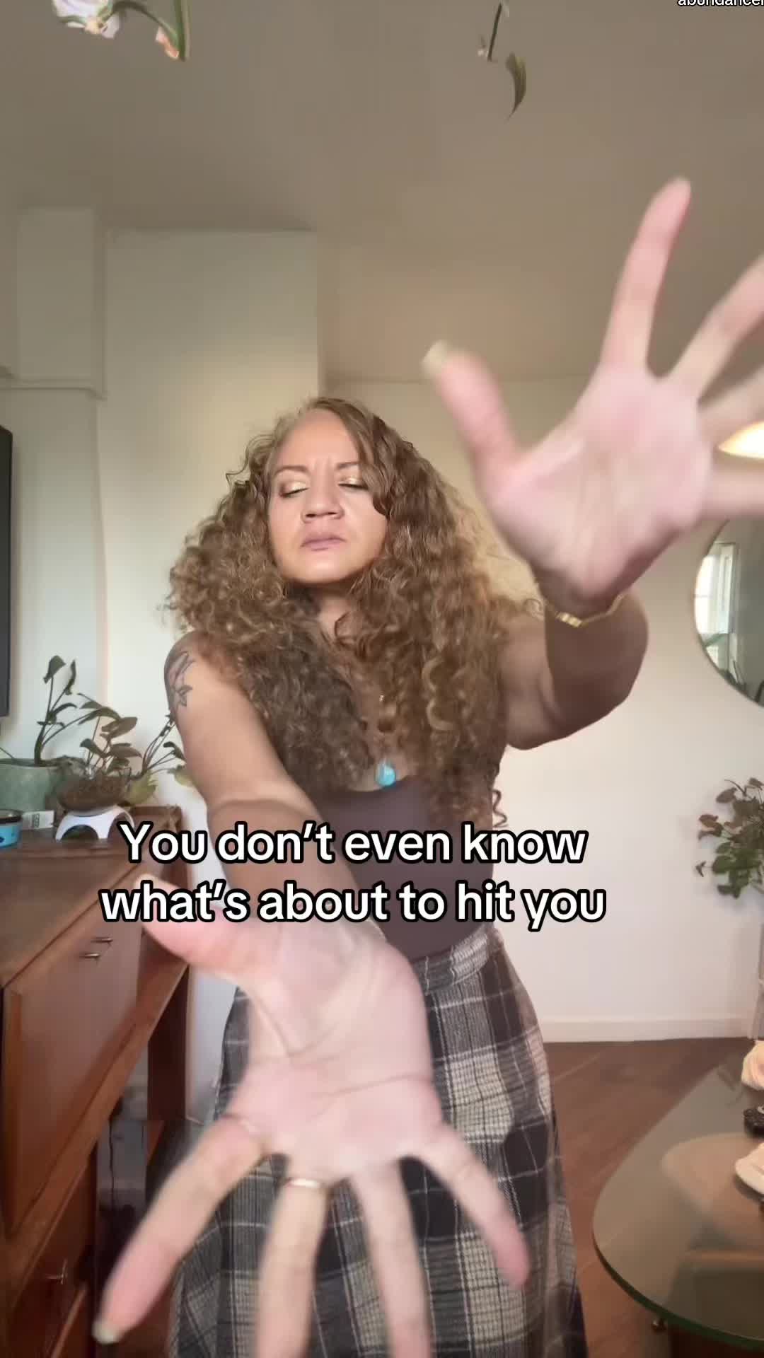 @Bella
