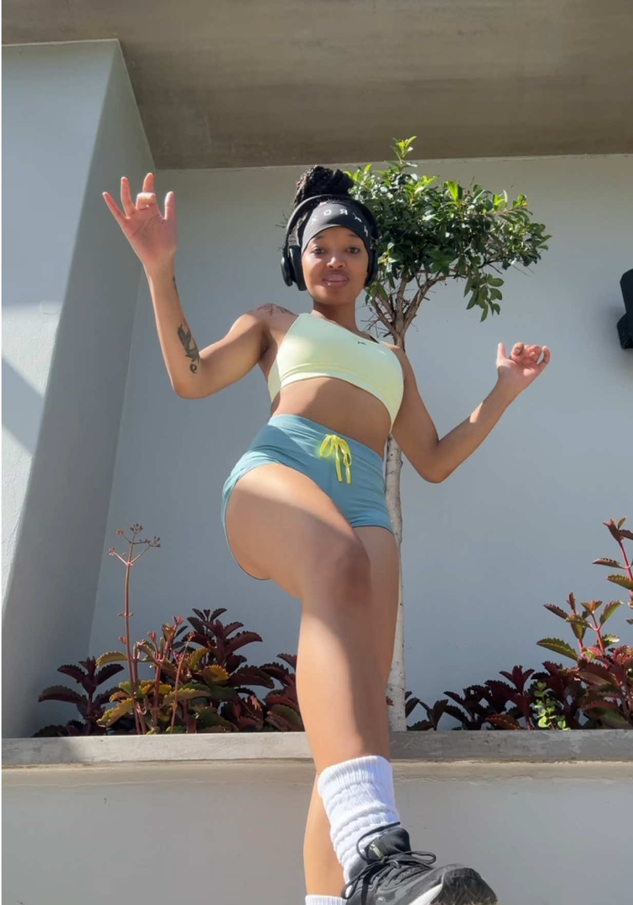 @6lingg 🇨🇳🇿🇦