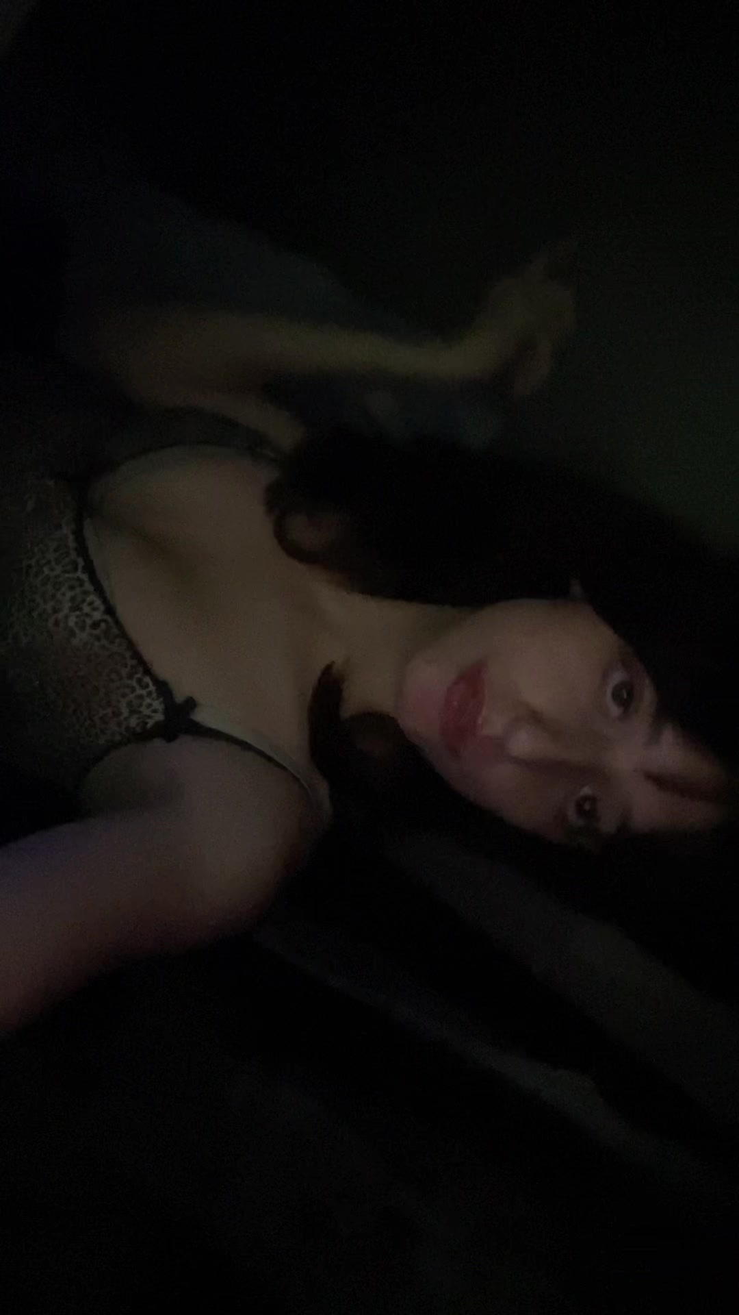 @ellieee