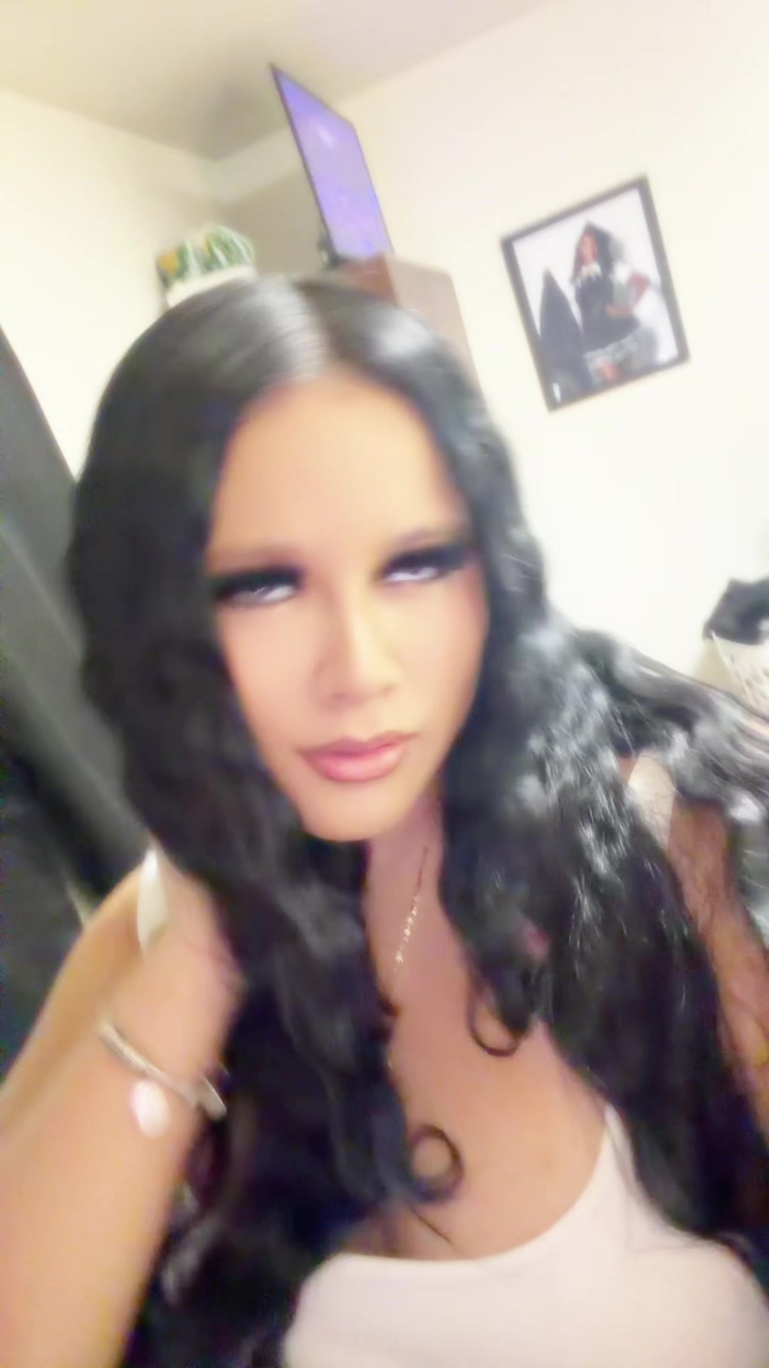 @Annahi_