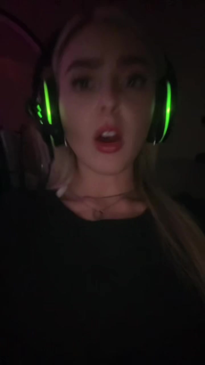 @damndanel_