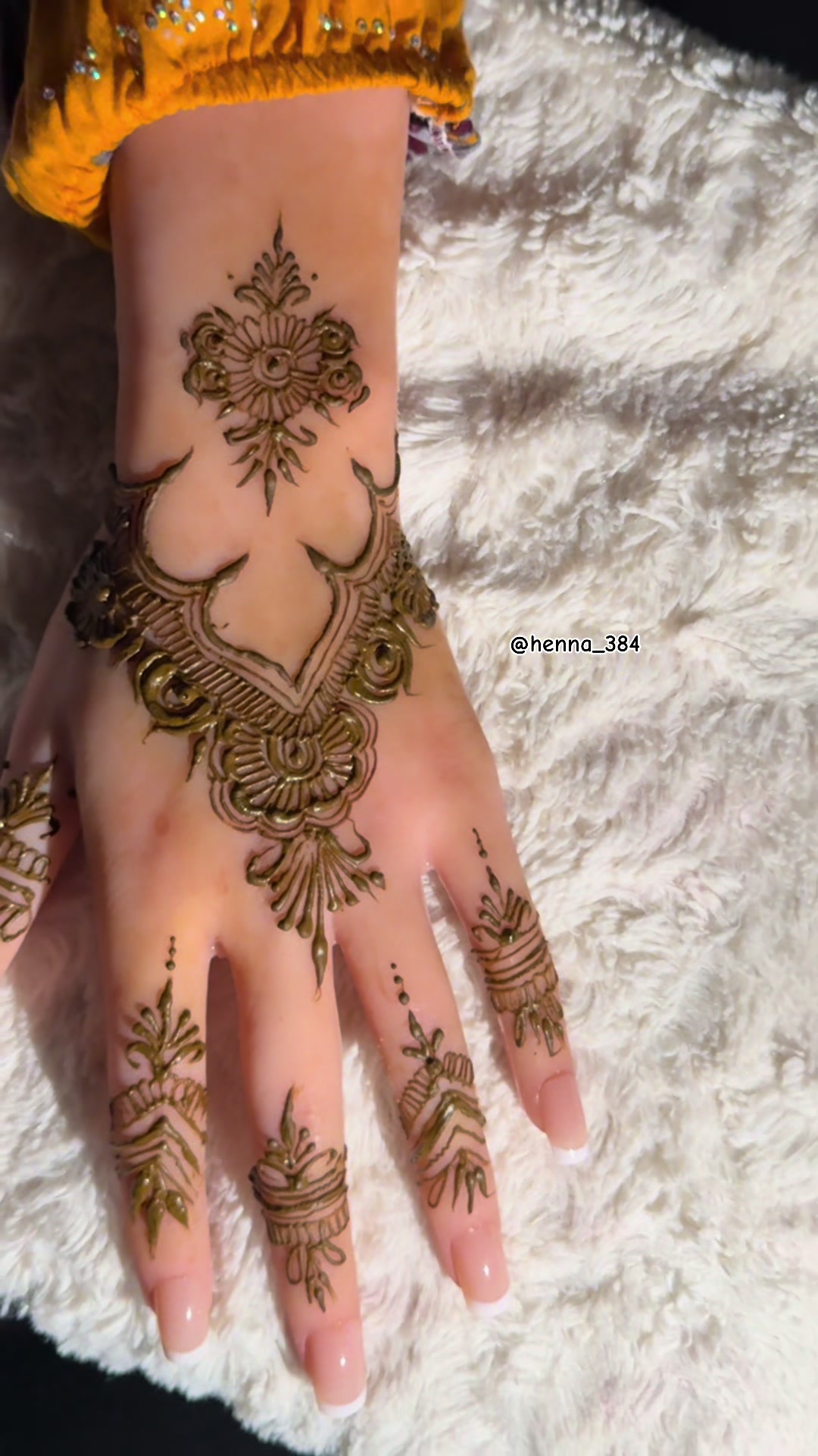 @Art of henna
