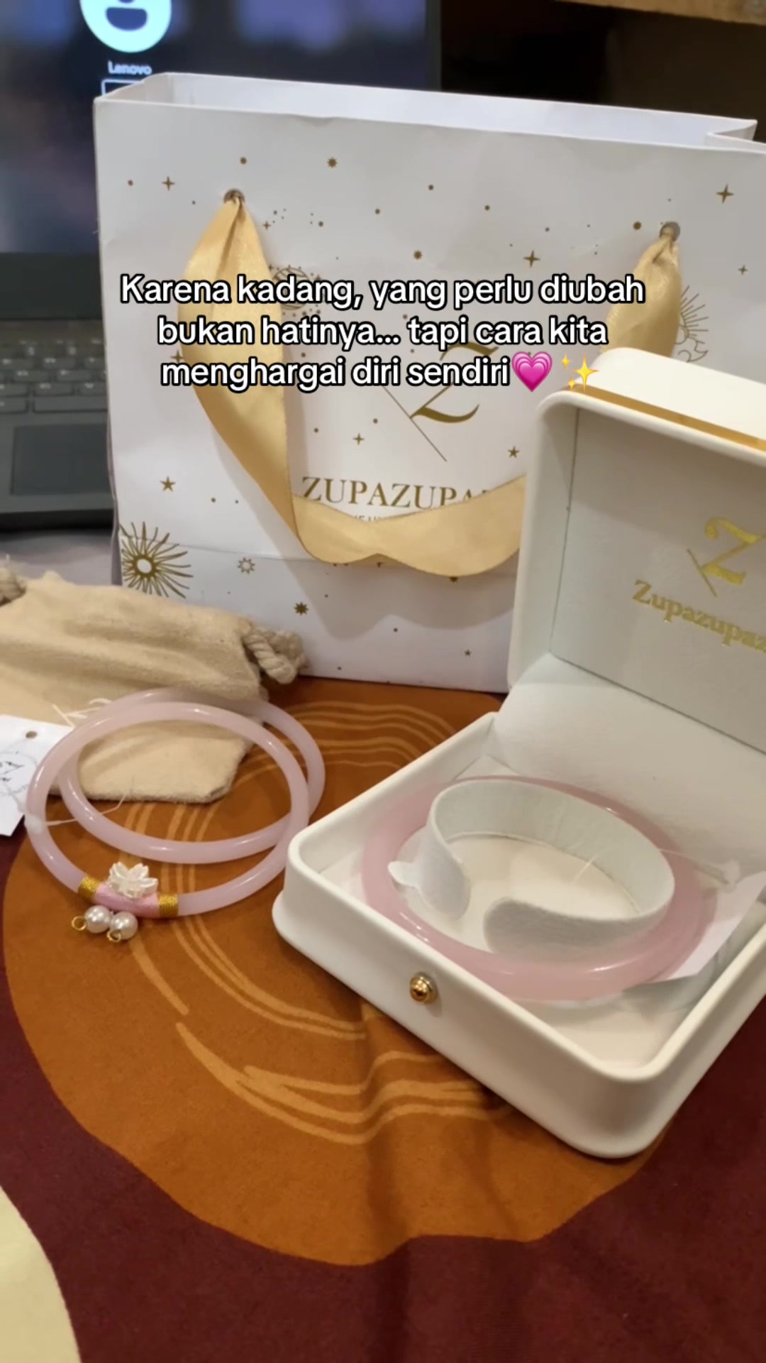 @Zupazupazuu Crystal Jewelery