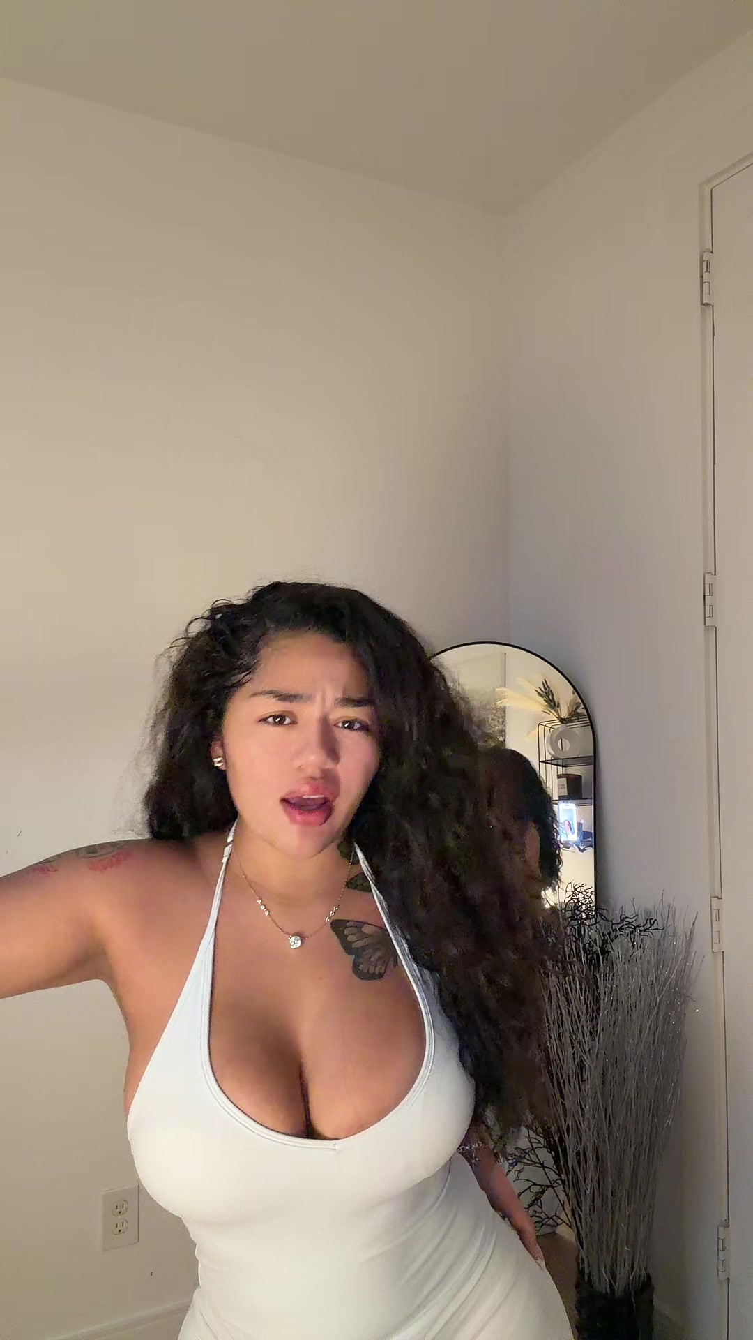 @🐝Daysi&rsquo;s (queen bees 🐝 LIVE)