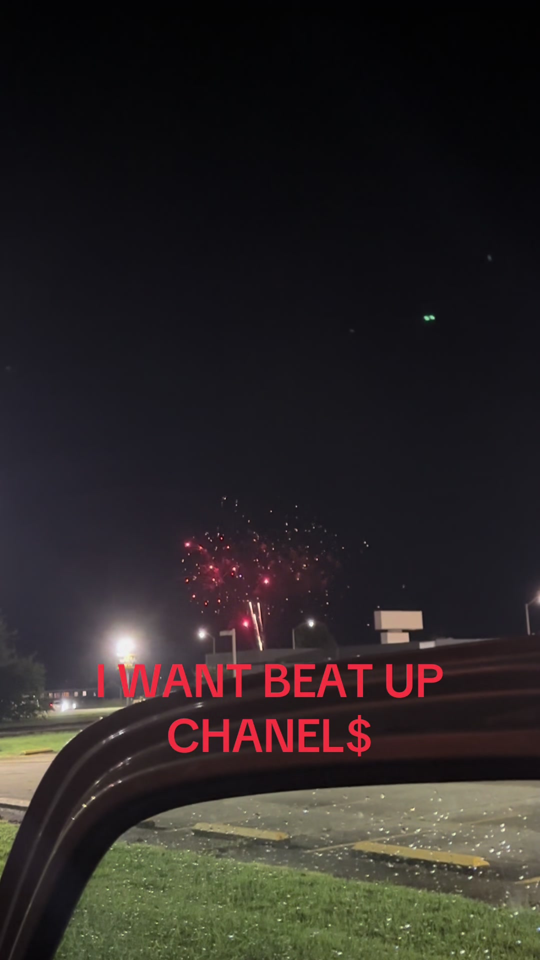 @whitegirlonabeat1