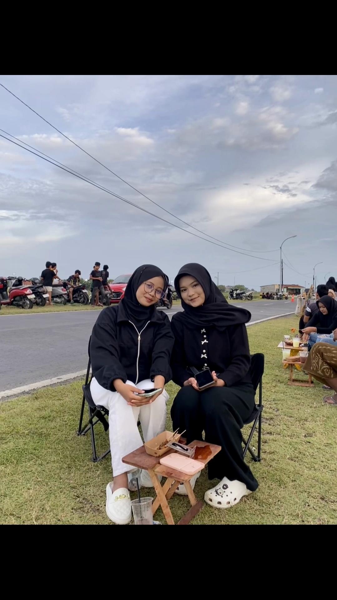 @Sunset Halodek