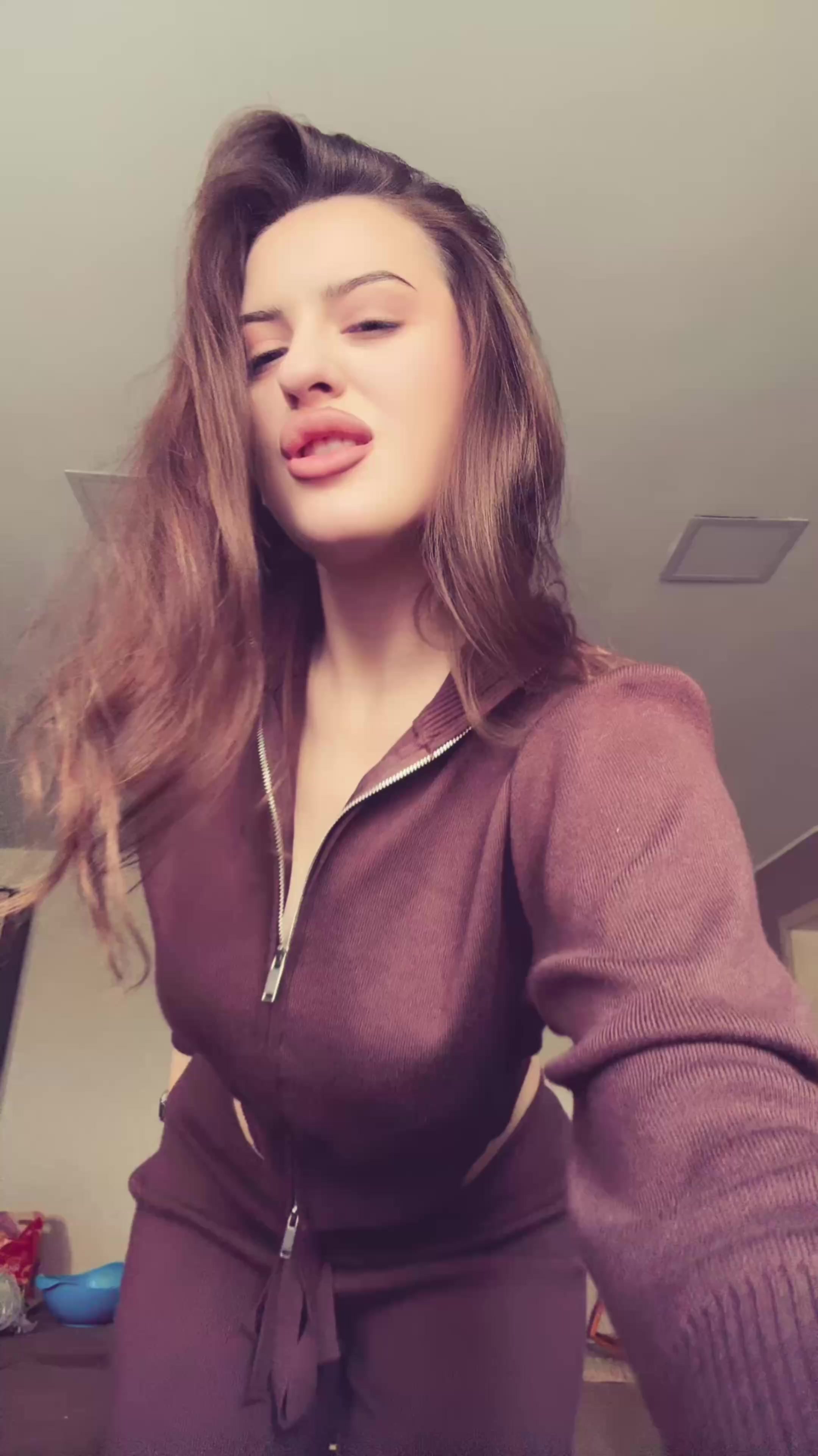 @Tina