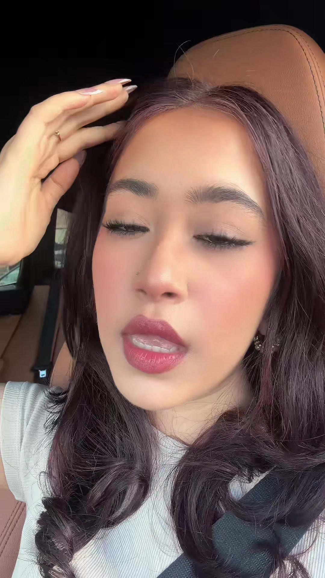 @আনি