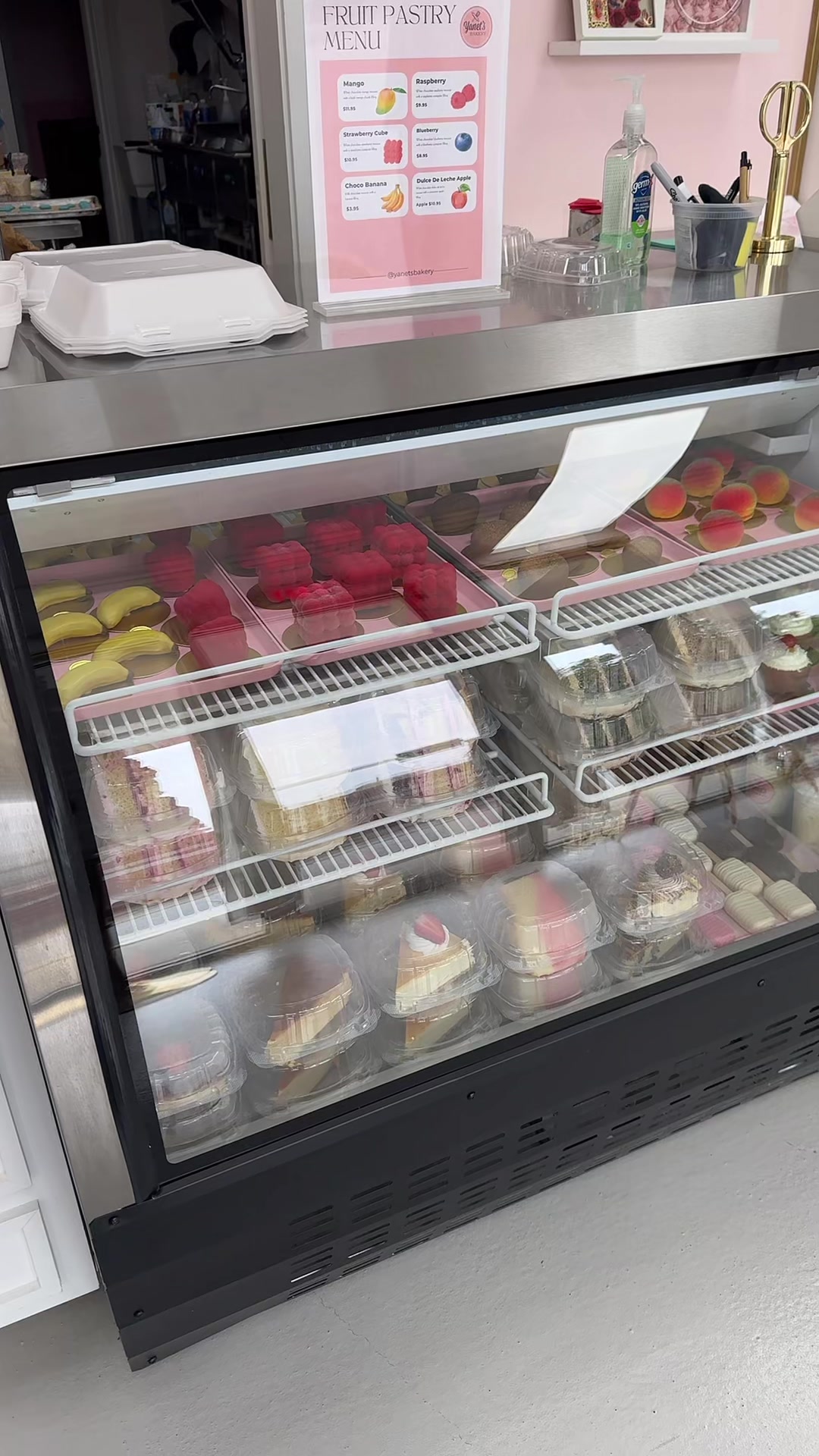 @Yanet’s Bakery