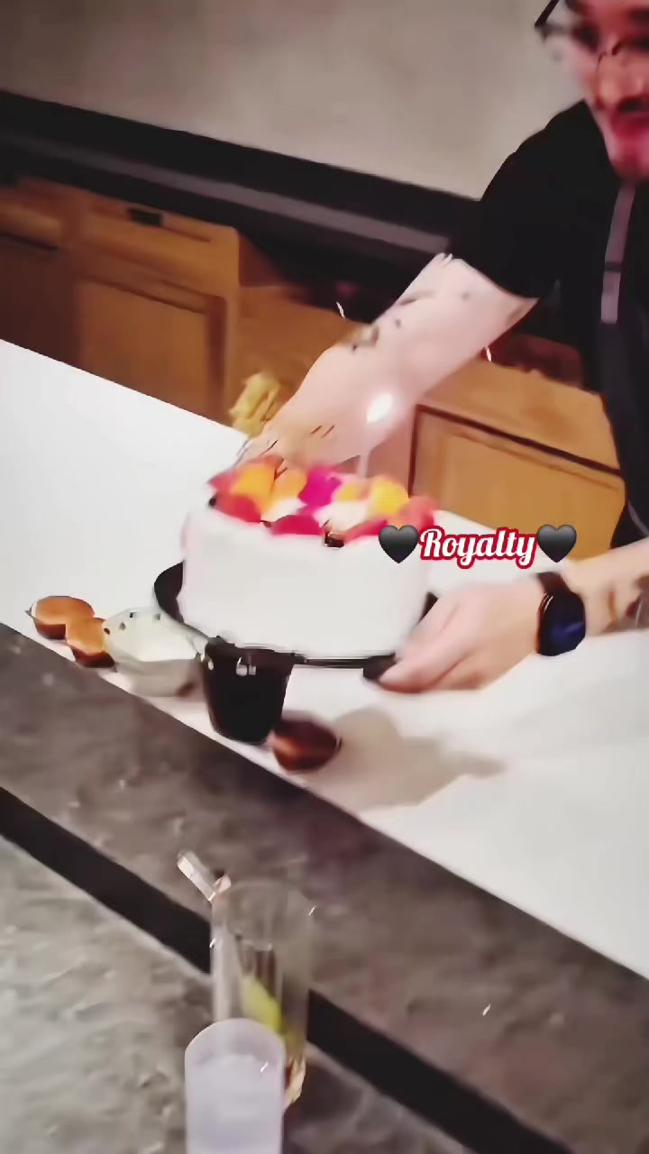@꧁꧅ 𝐑𝐨𝐲𝐚𝐥 𝐄𝐝𝐢𝐭𝐨𝐫 ꧅꧂