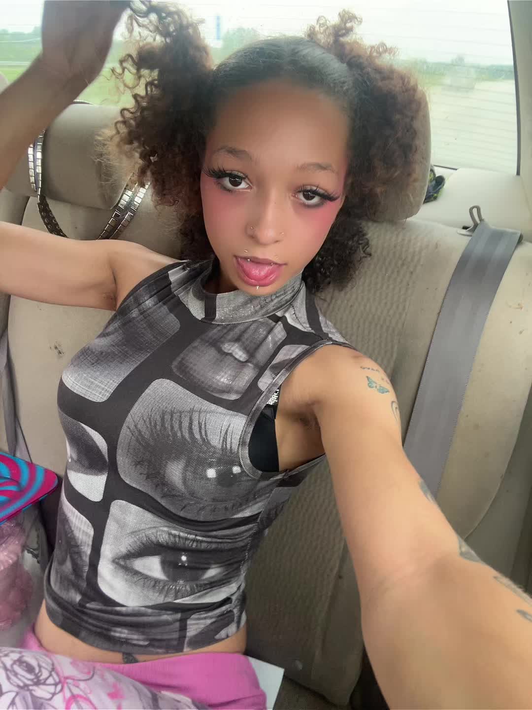 @niazshii