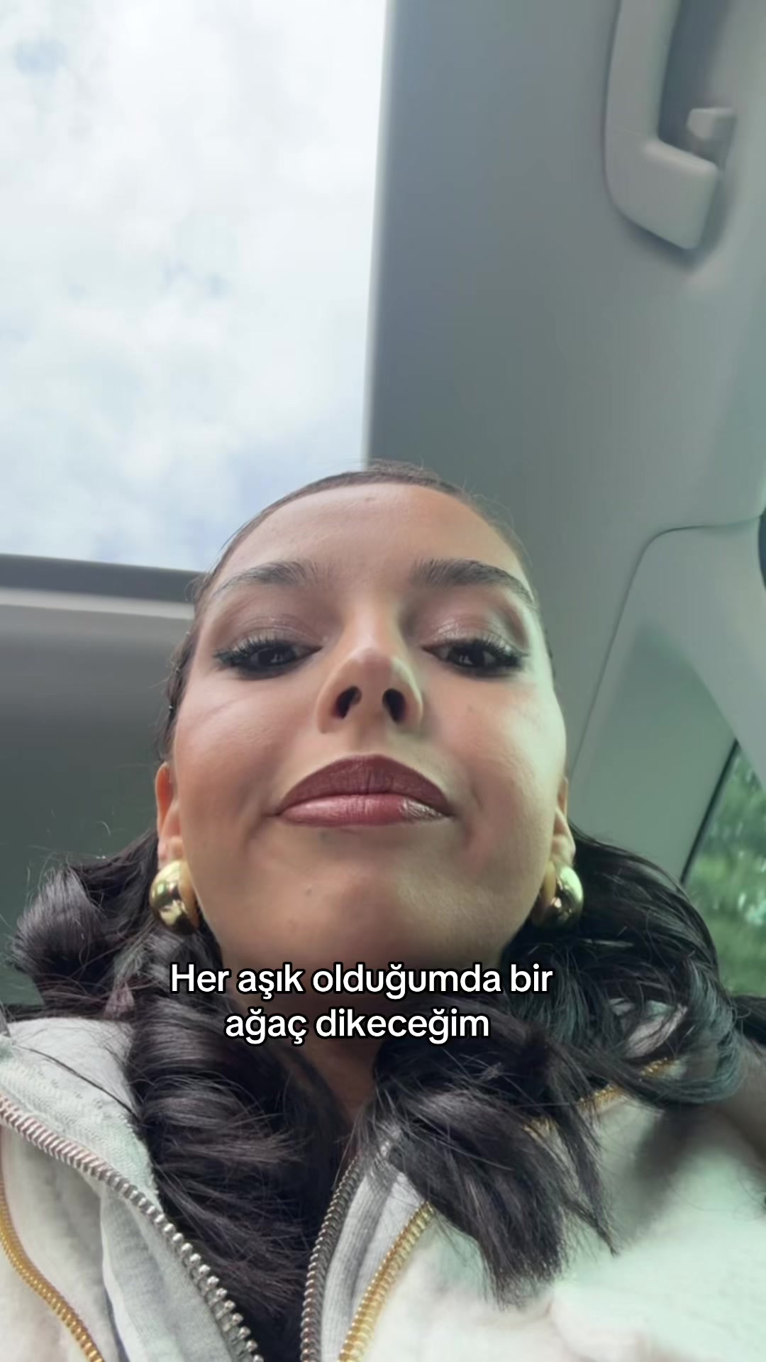 @Ebru Manay