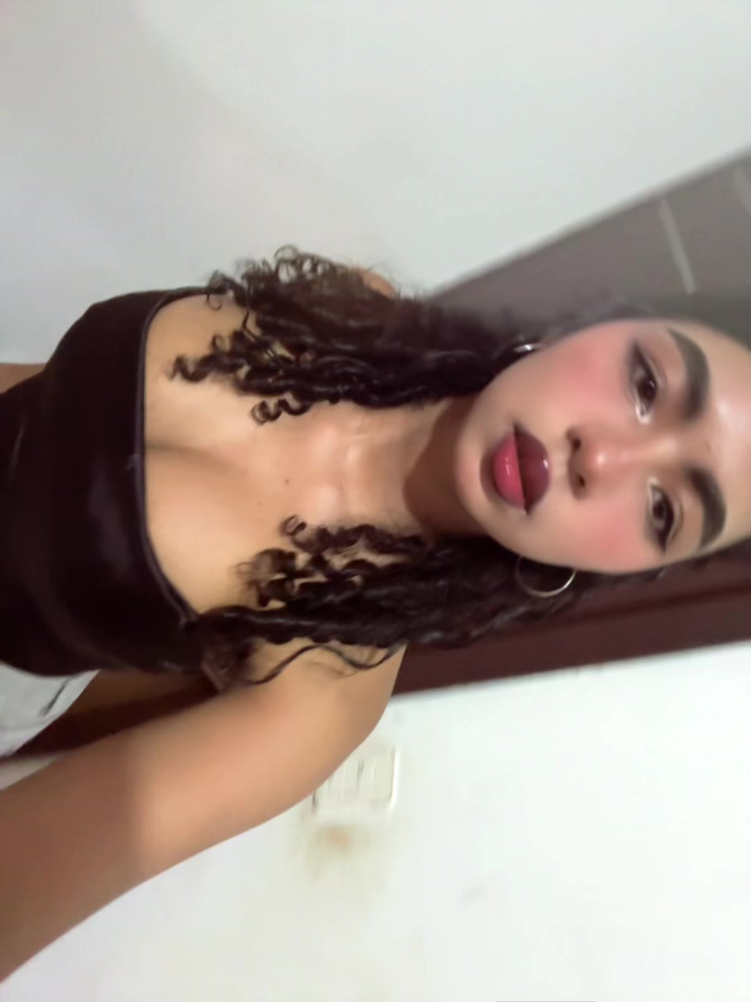 @vanyabelennn