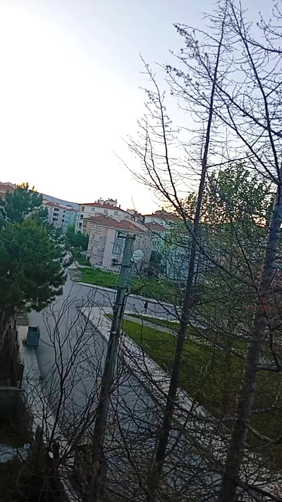 @İzzet Altunörs