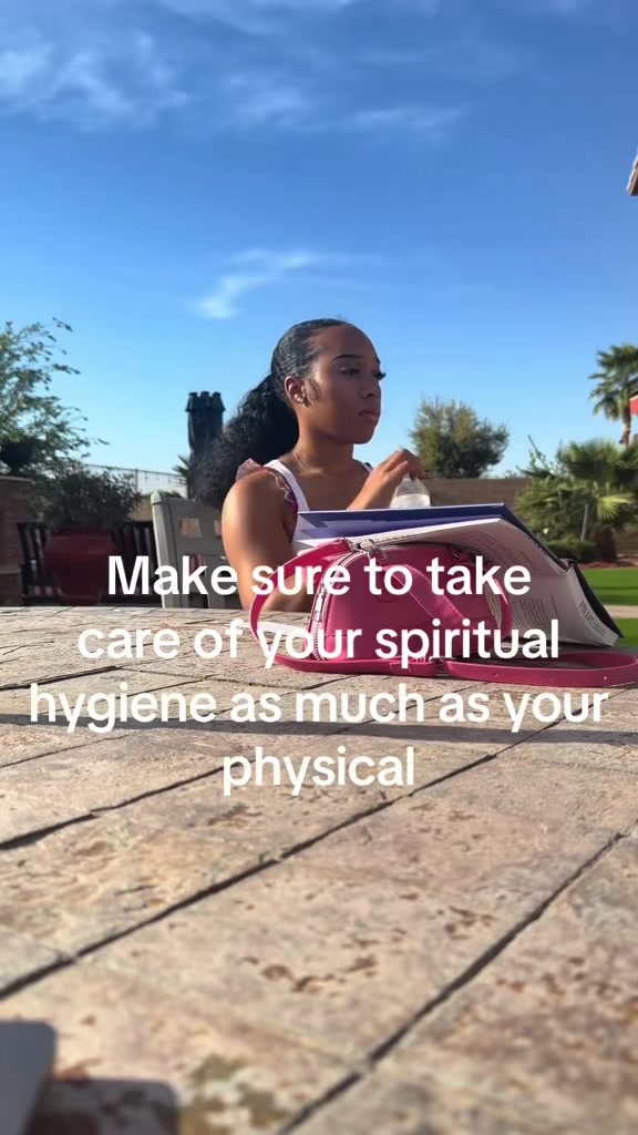 @kylakhristine