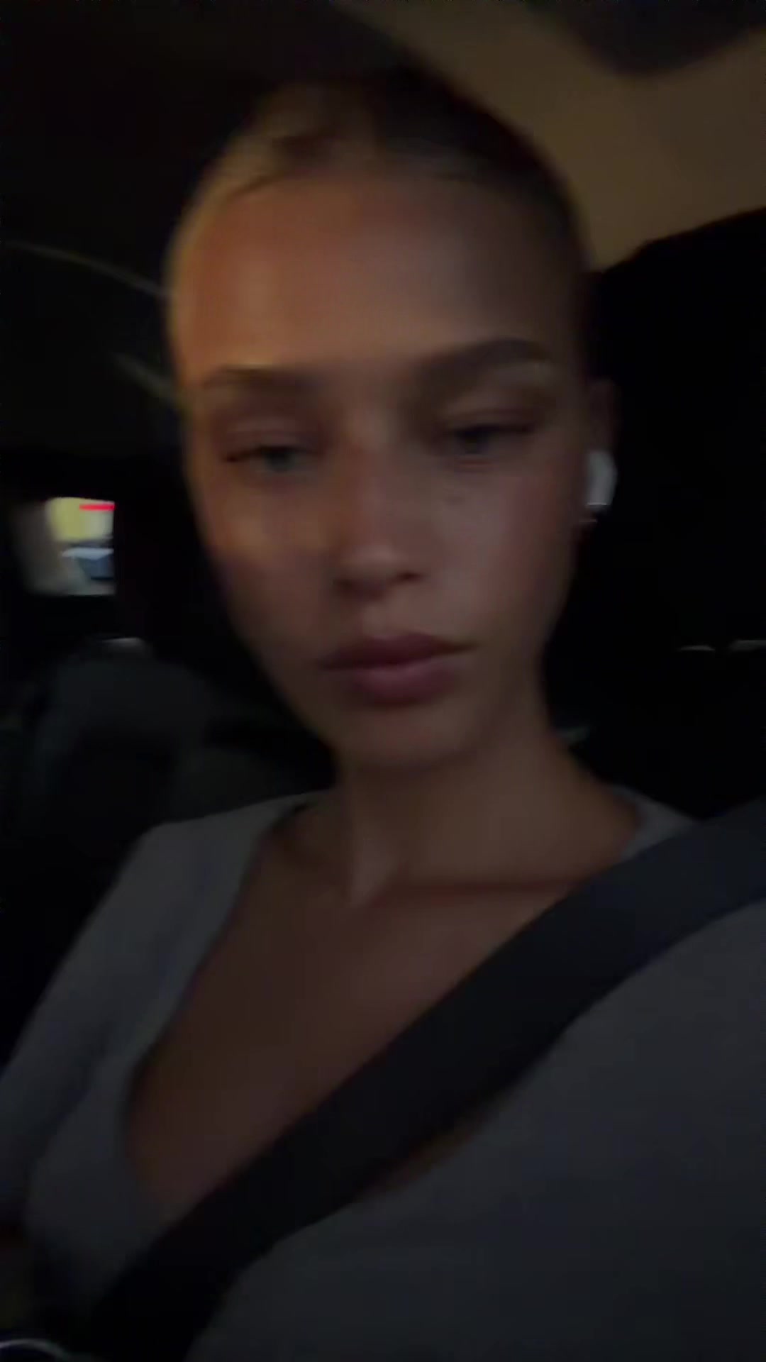 @lily
