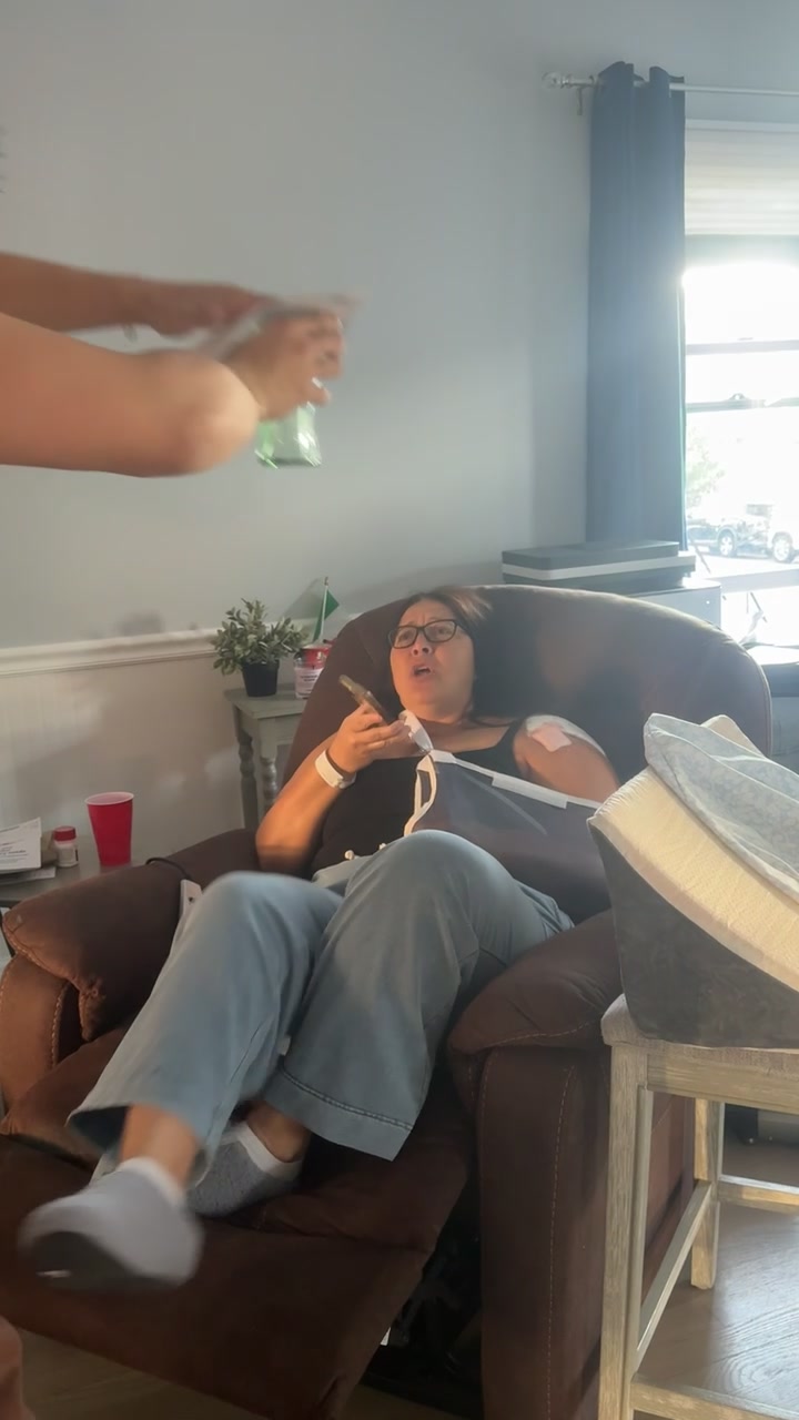 @Lyss