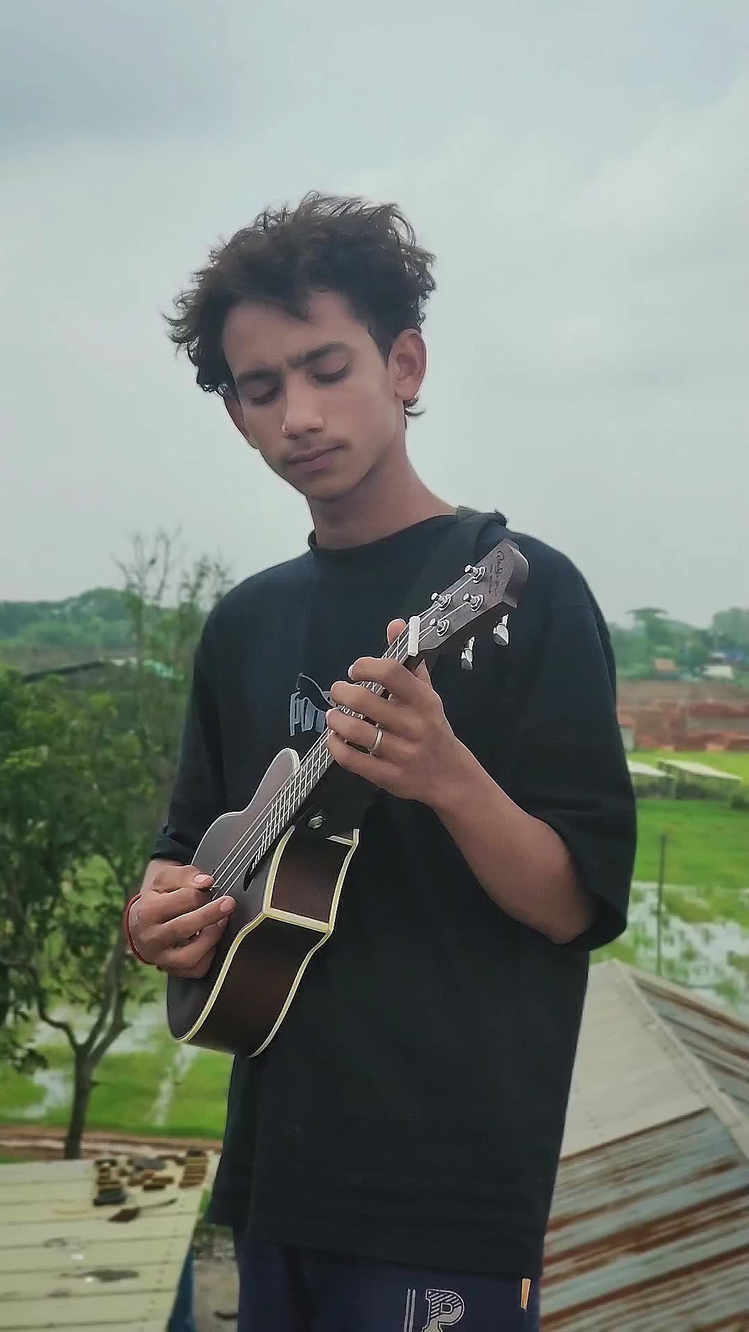 @L I P U