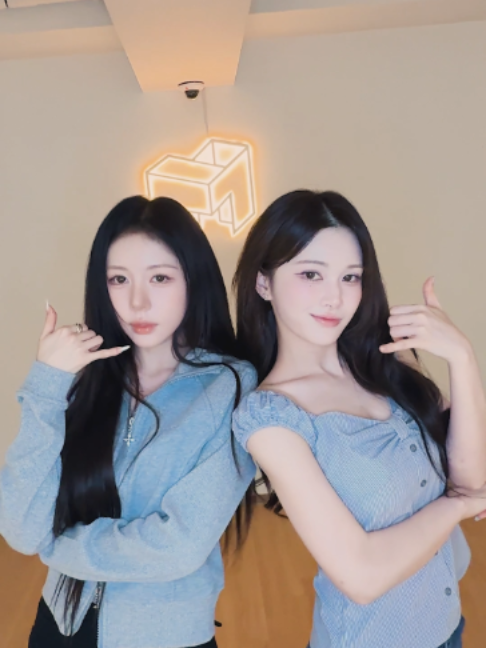 @tripleS