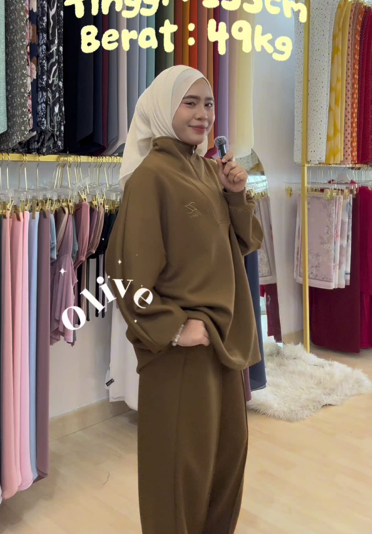 @ZEEZ SCARVES
