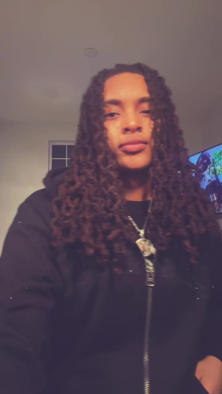 @kay🖤 .
