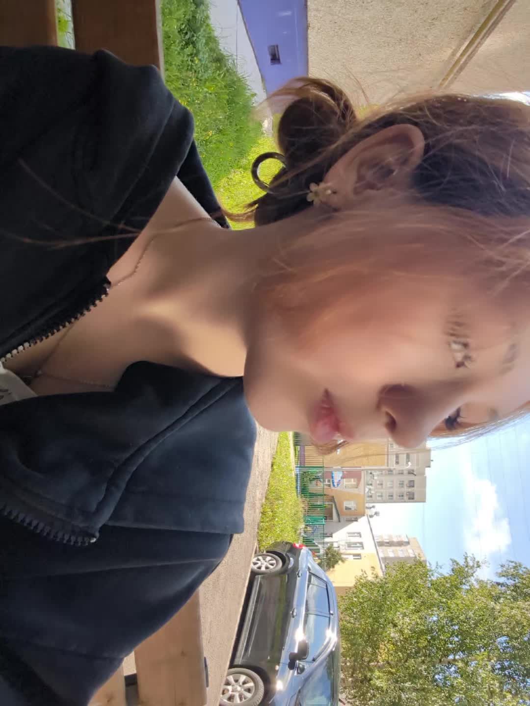 @аня