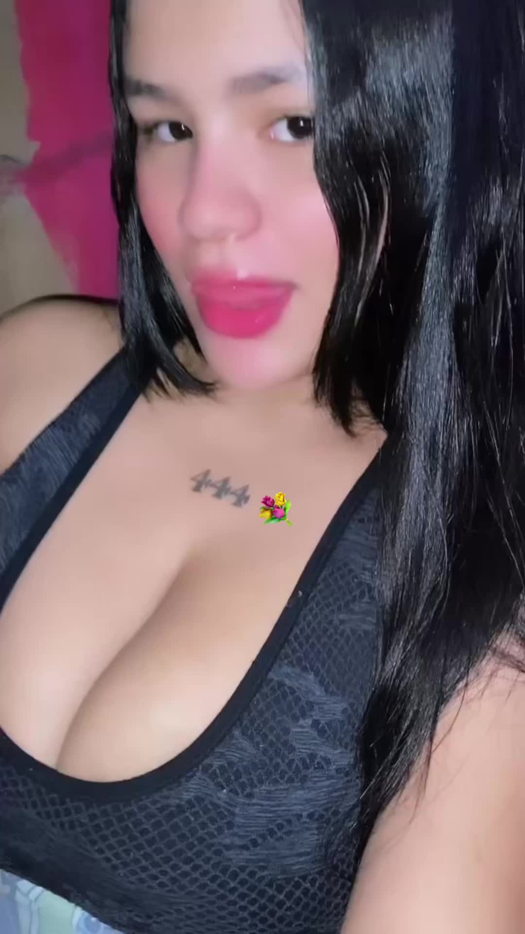 @Chinita 🧁🤍.