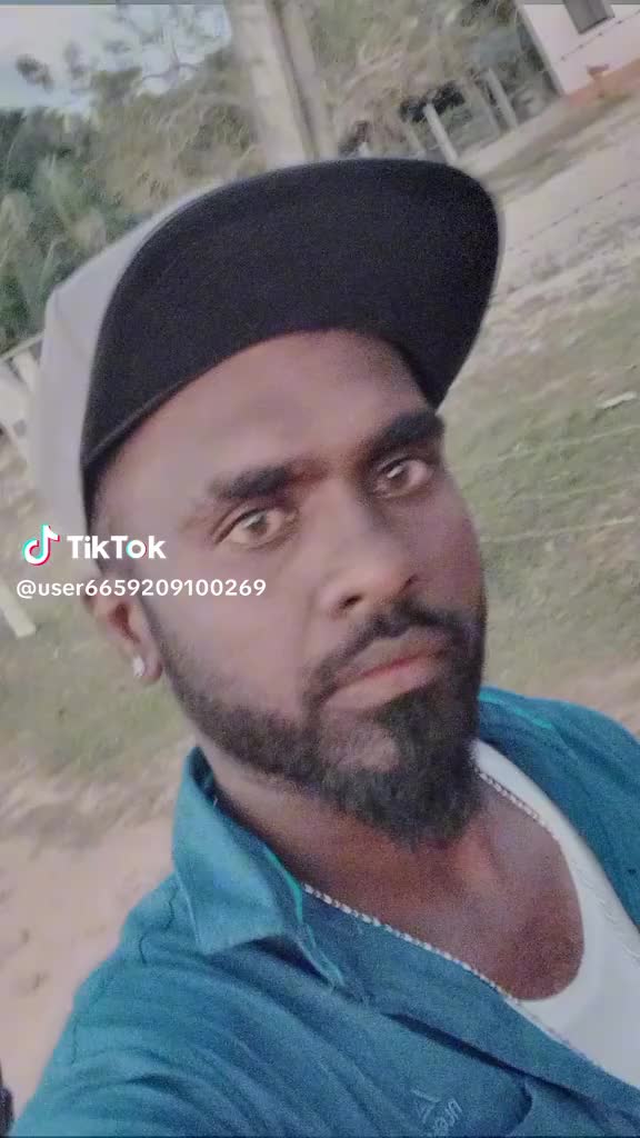 @Kaanthan