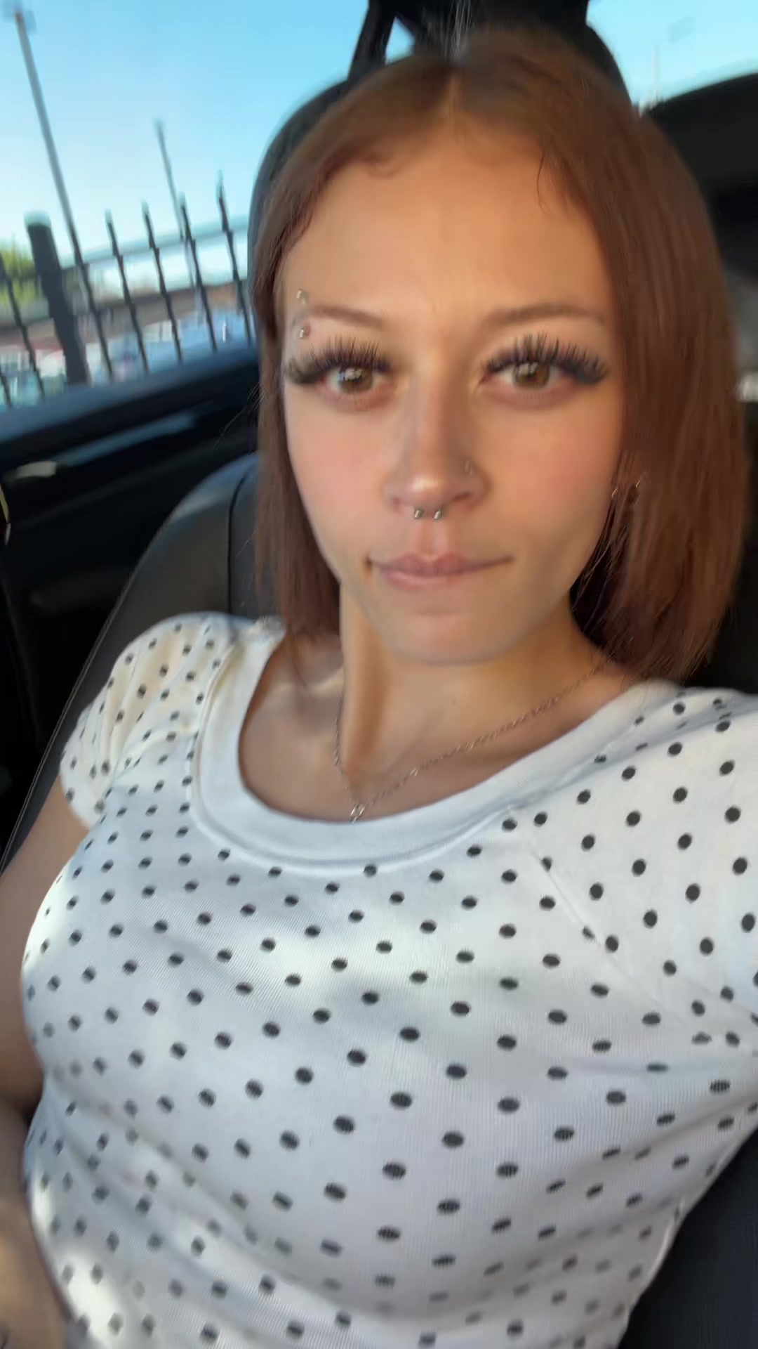 @️