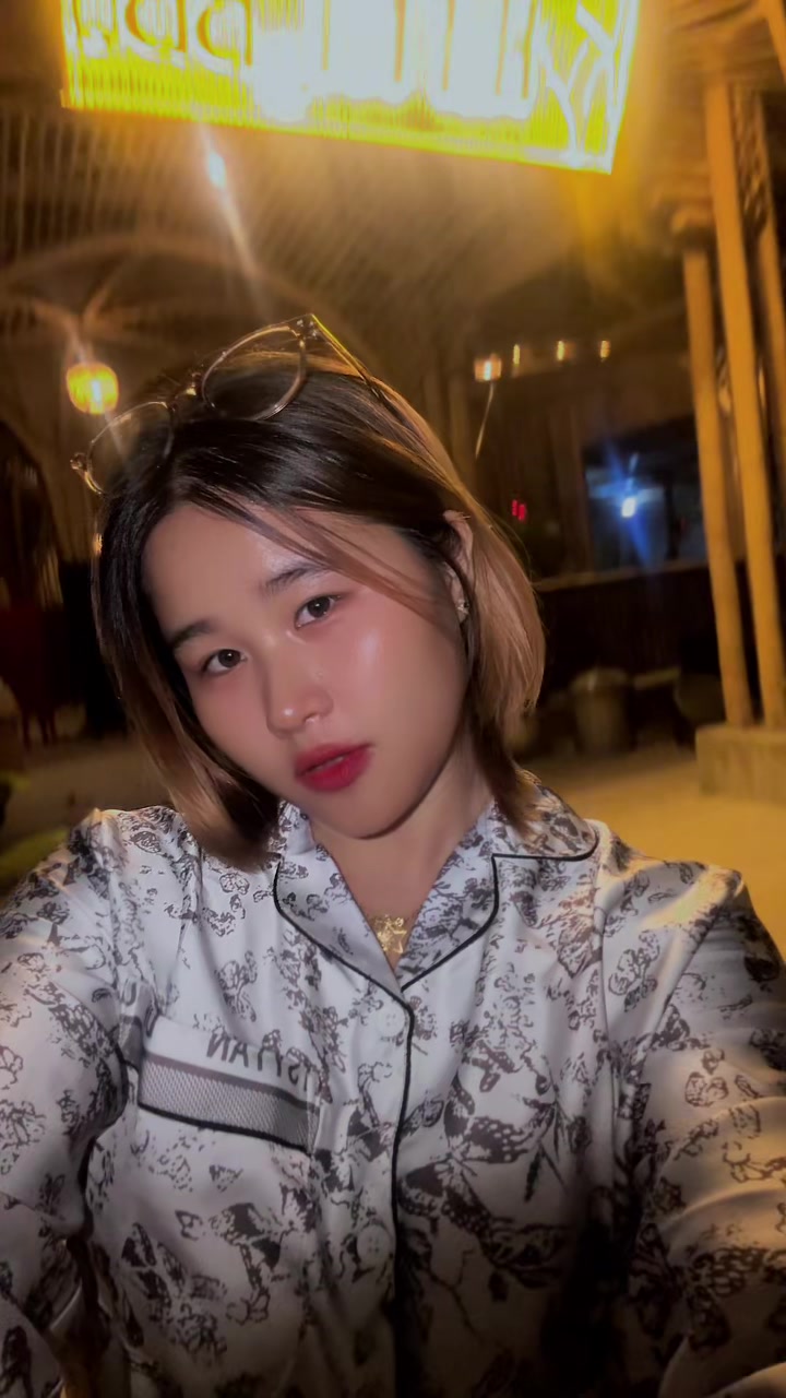 @💄Nang Htet 🫦👀