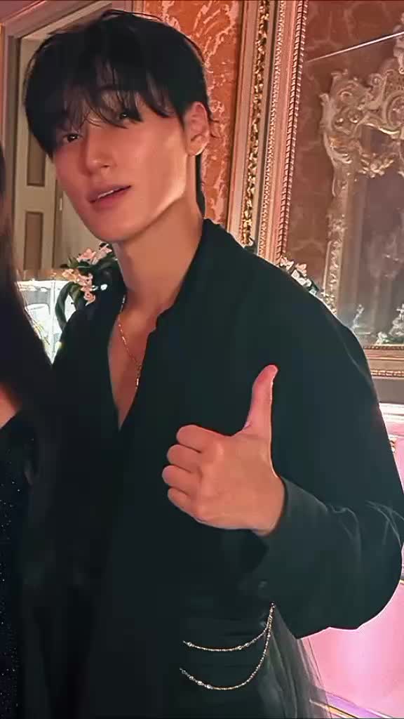 @choi san fan account