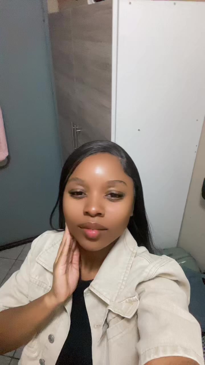 @khumeshna Nxumalo