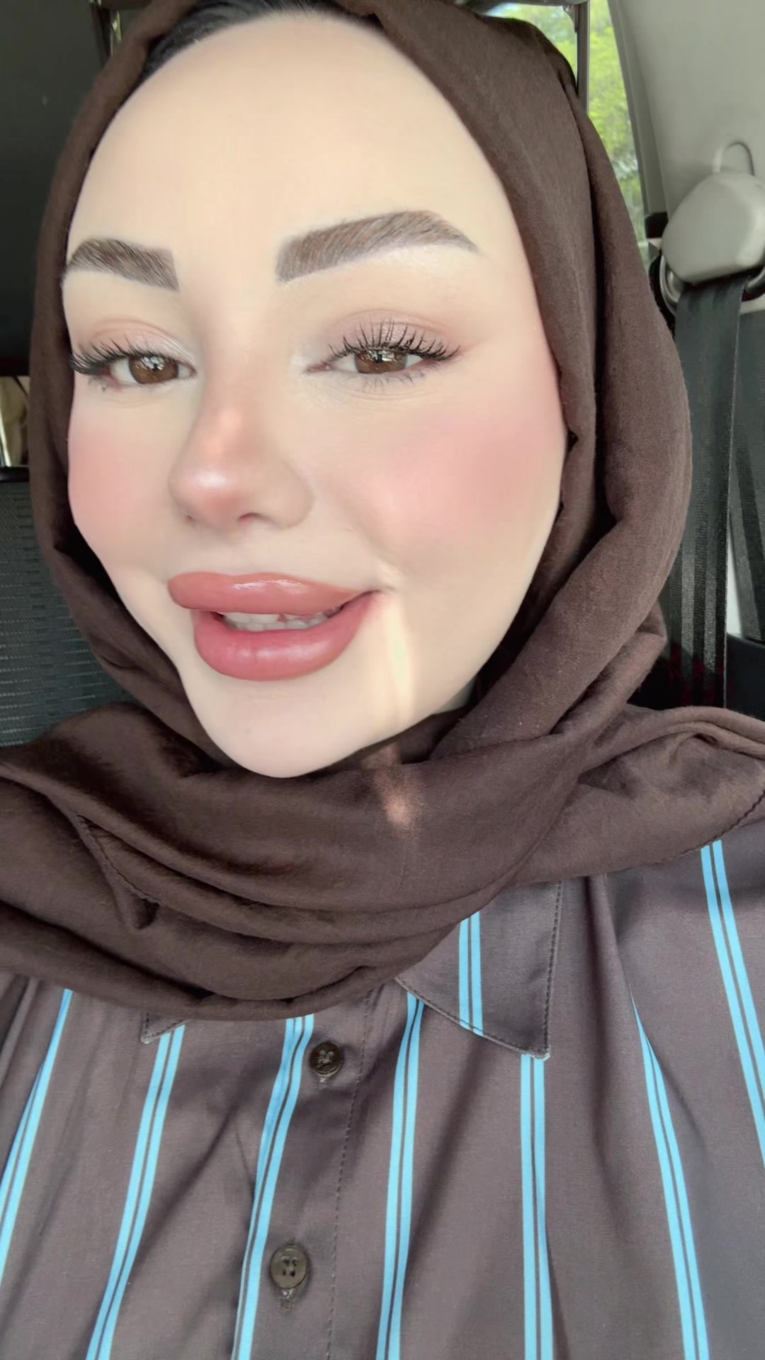 @meneksee__