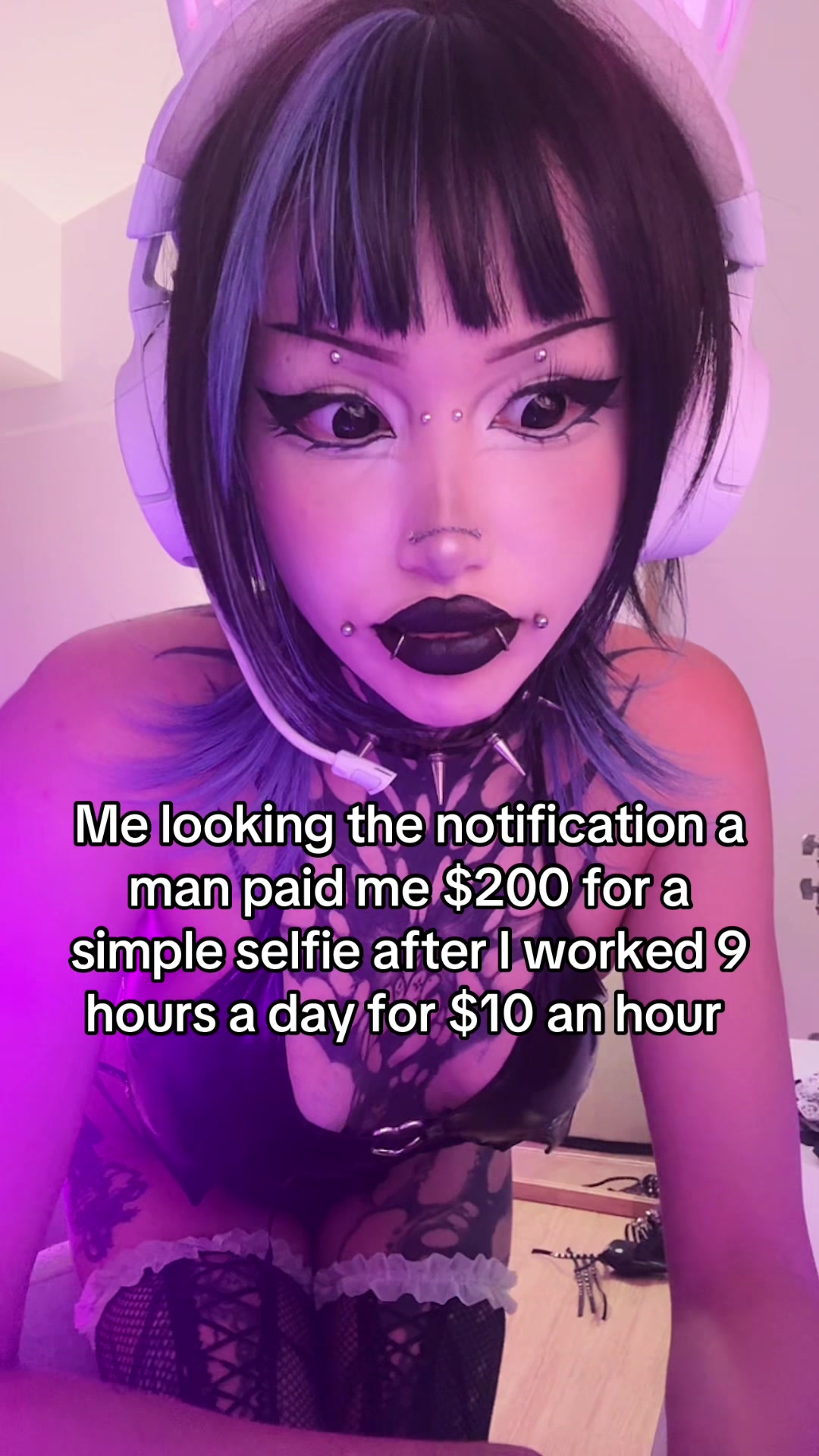 @goth_d0ll