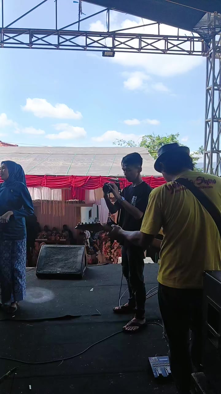 @Yolandashow