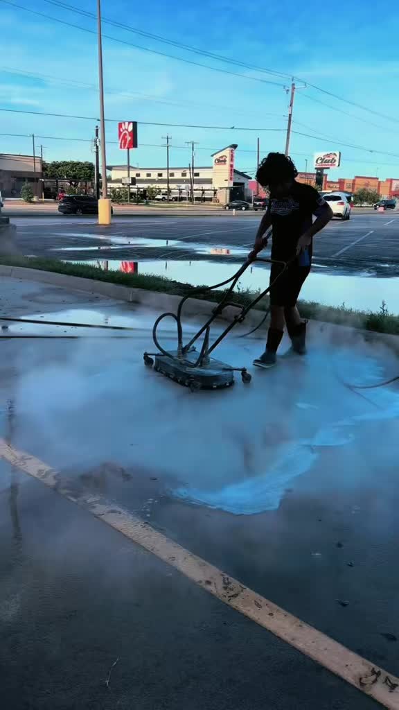 @Dannys Power Washing LLC