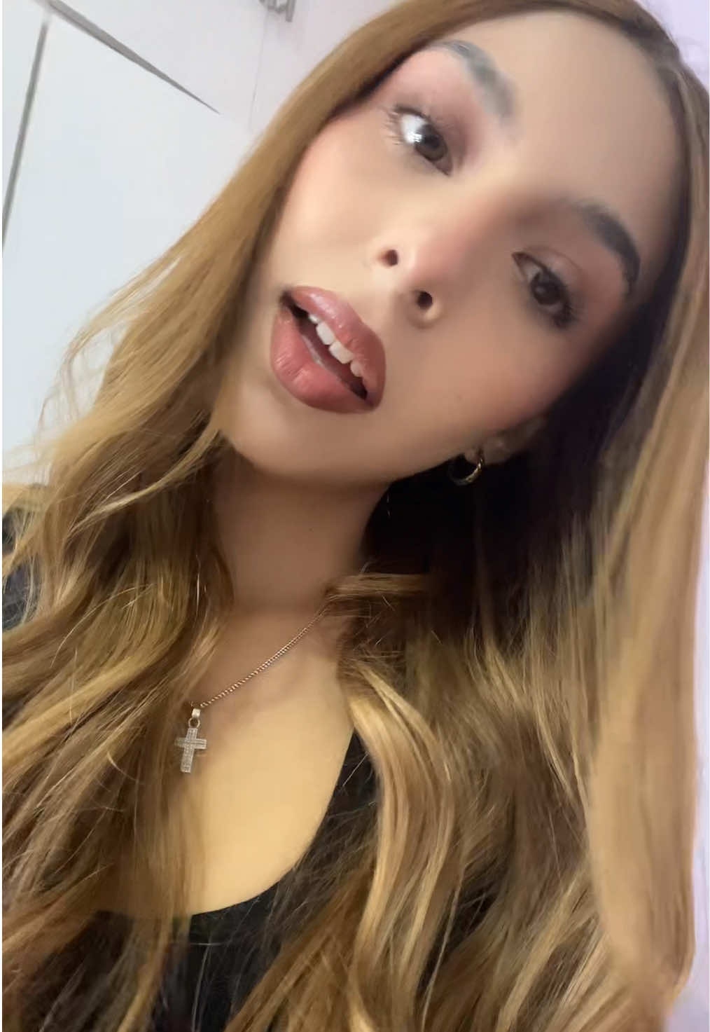 @yaneqqq