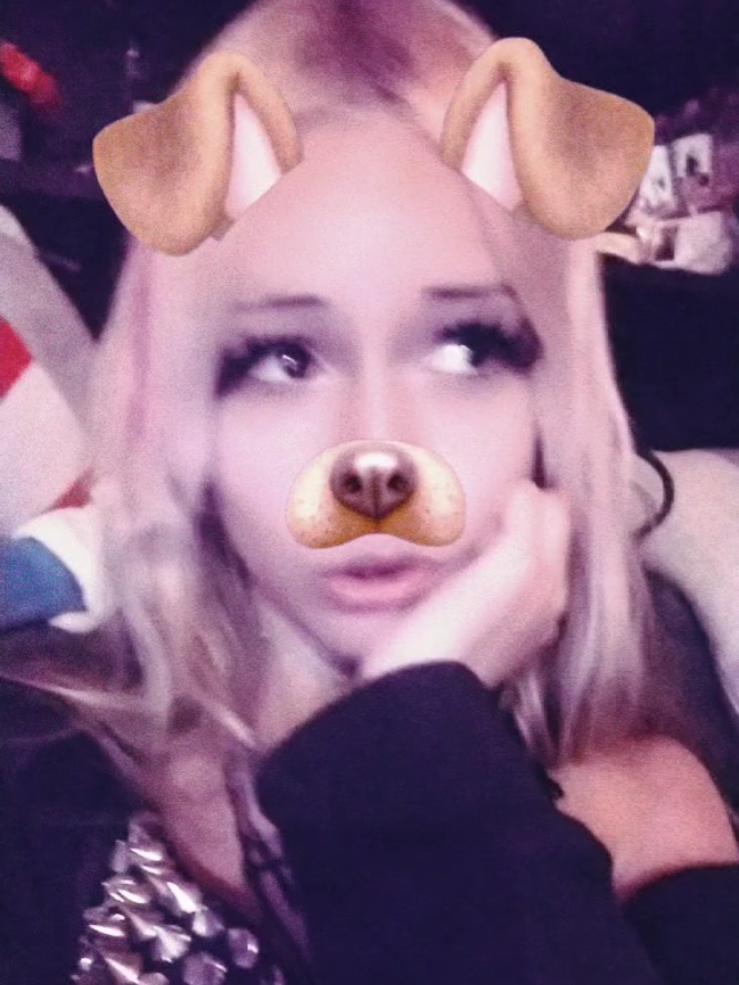 @FeLavi._xLoy♰★
