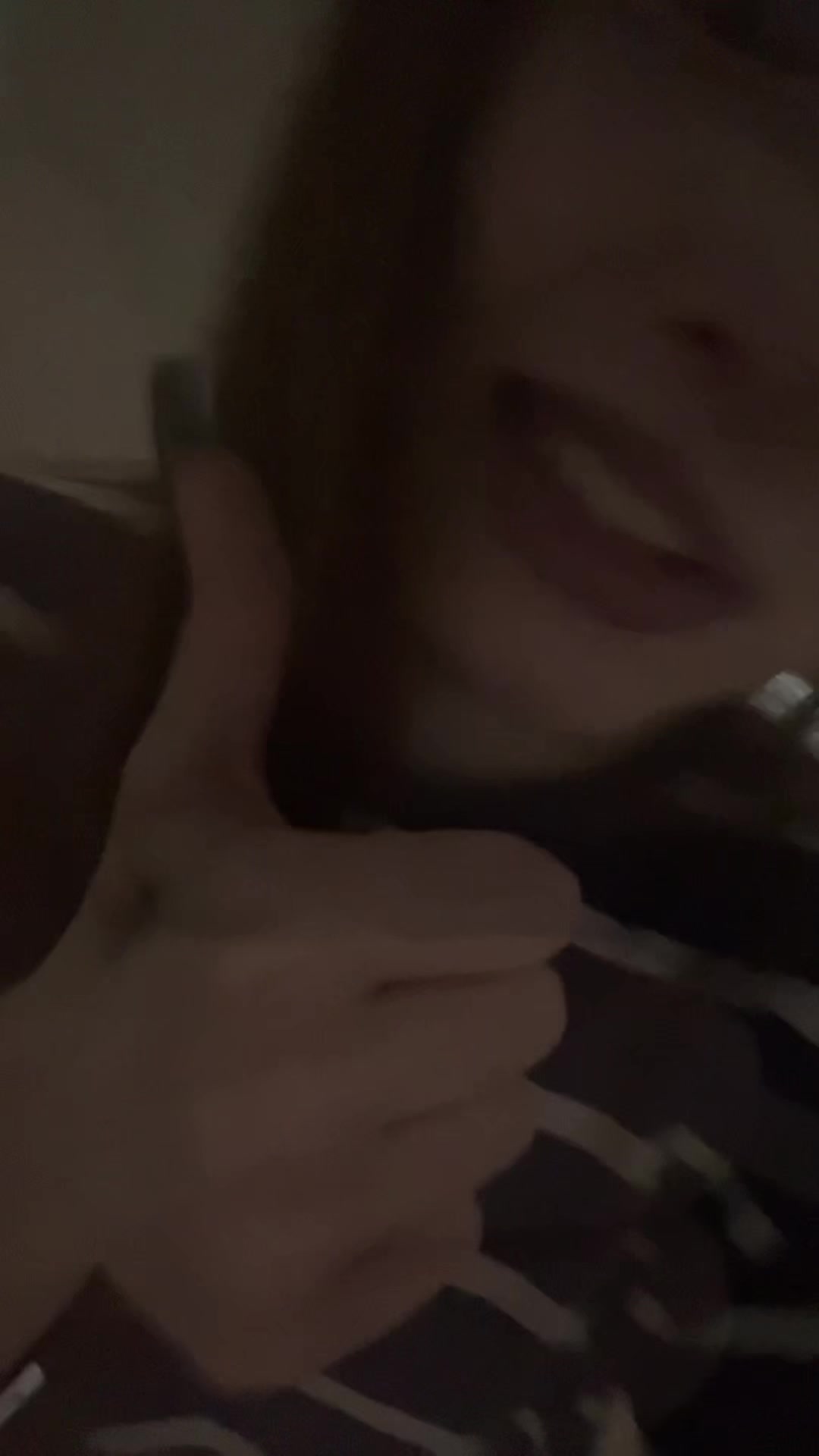 @GL0my