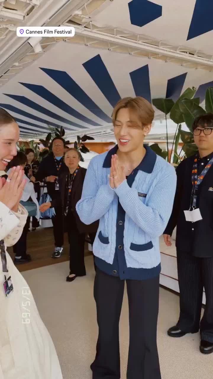 @😇 ∋∈ ℍ𝔸𝕃𝕆 11:11 ❤️🖤