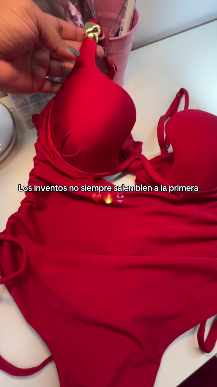 @Coquetaswimsuit