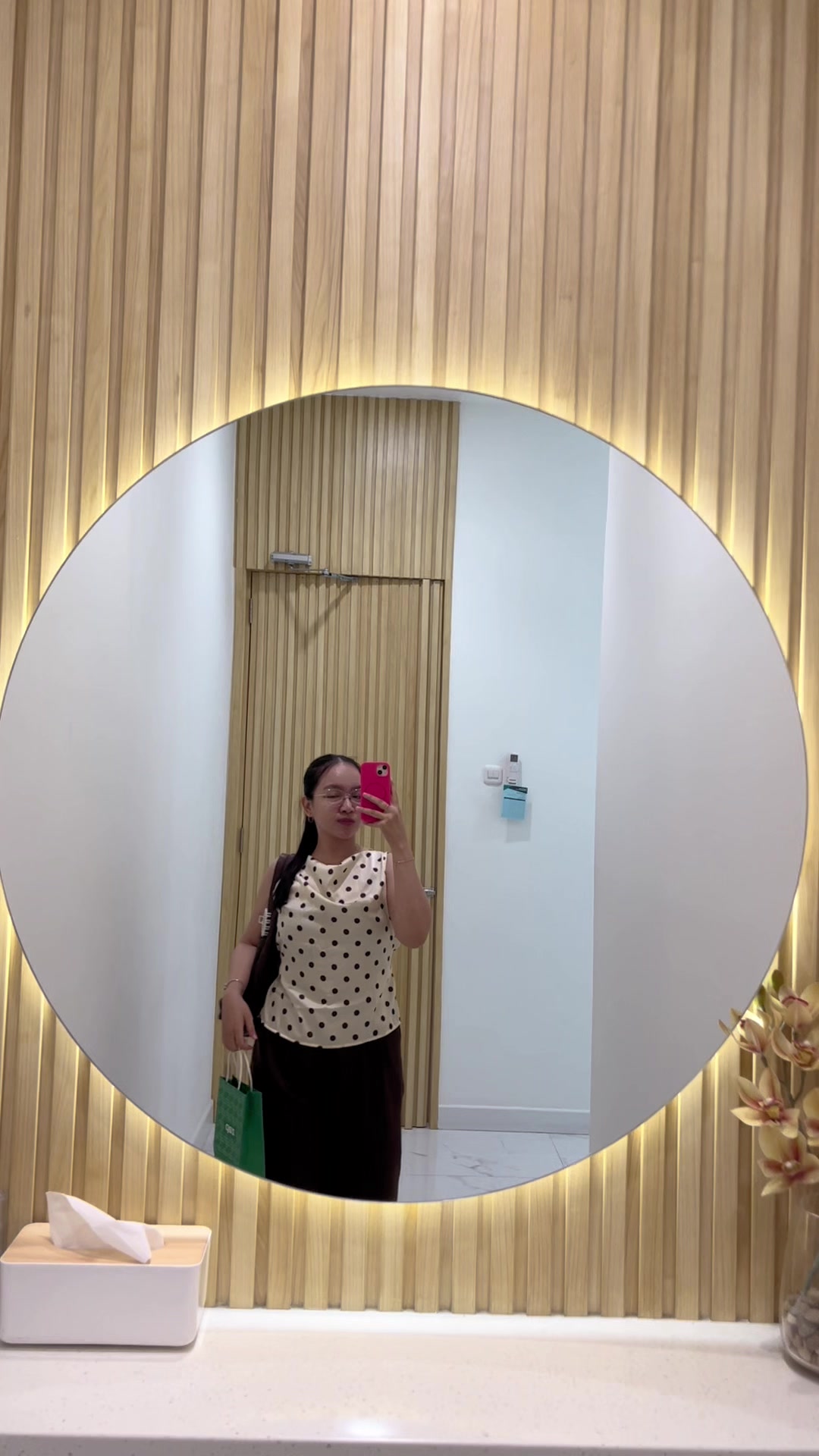 @Vireynaah