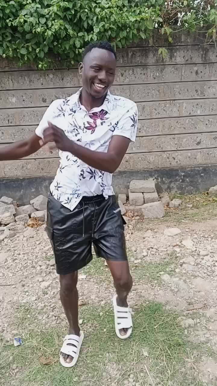 @👑 GEOFFREYKINGDANCER