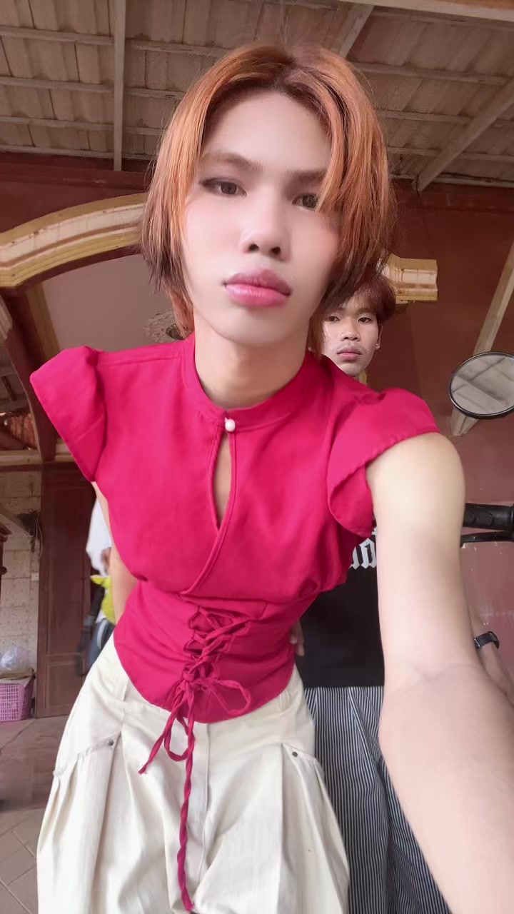 @Ayla-អាយឡា