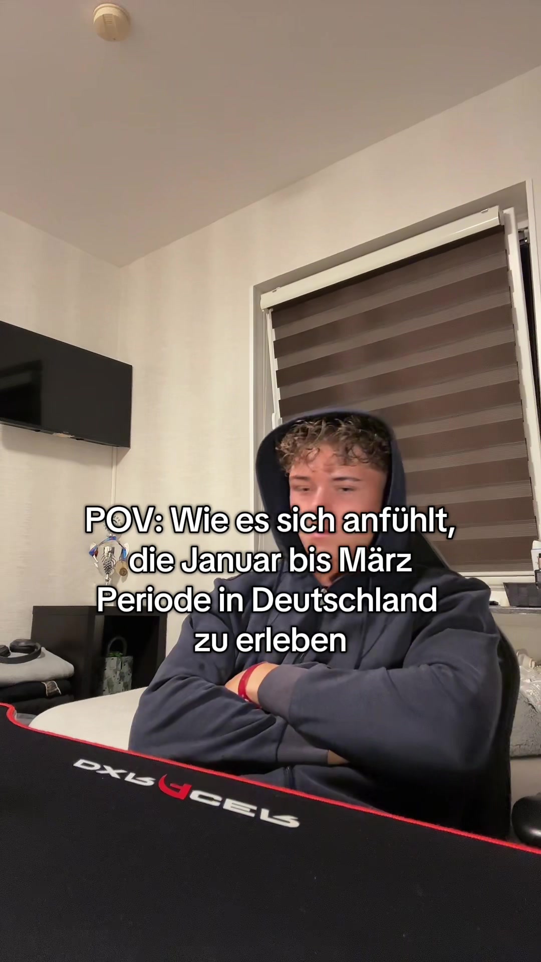 @Yvwes