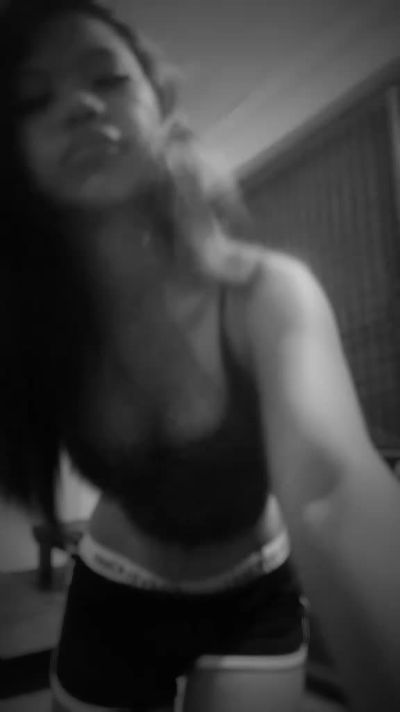 @yanixx