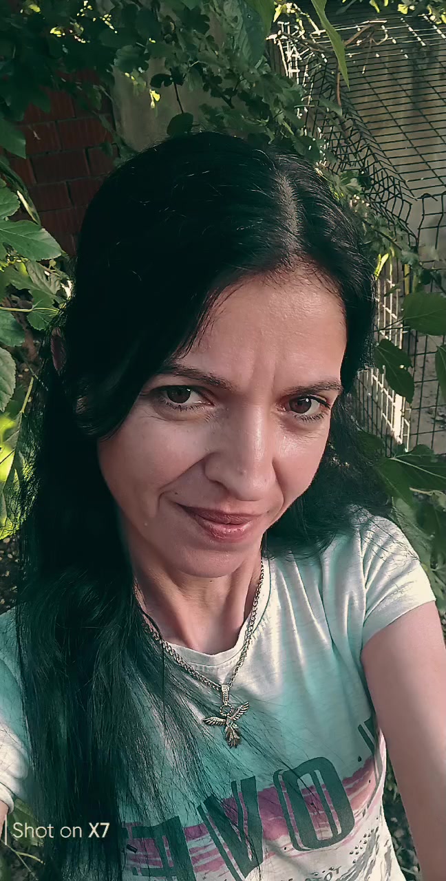 @H&uuml;meyra Erguvan