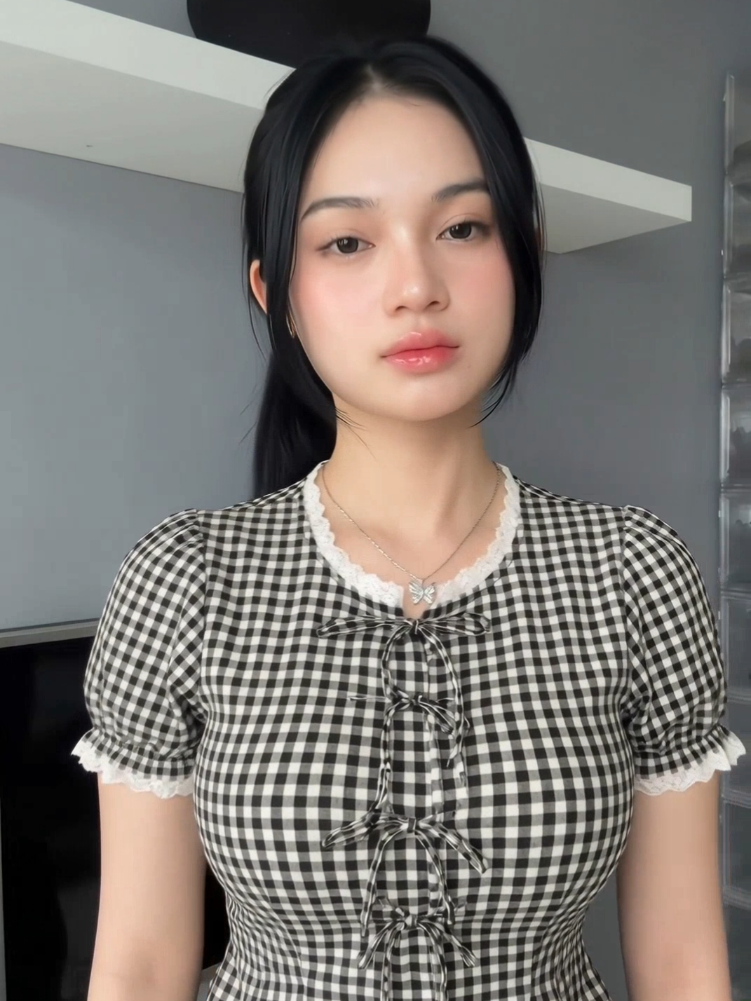 @flora0ne
