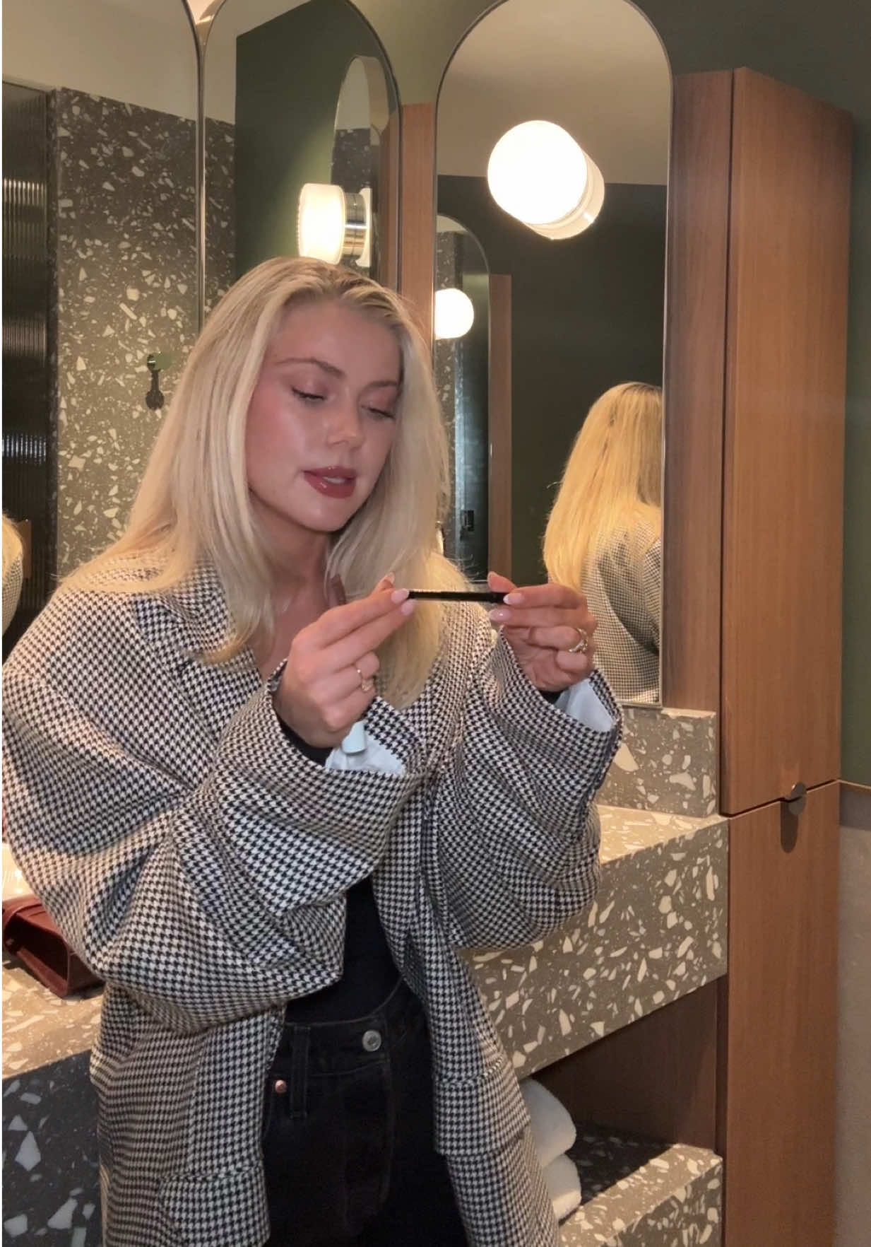 @Laura jade stone